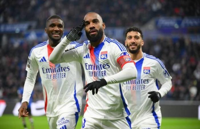 OL besiegte Nizza dank eines Lacazette-Hattricks und rückte näher an das Podium heran