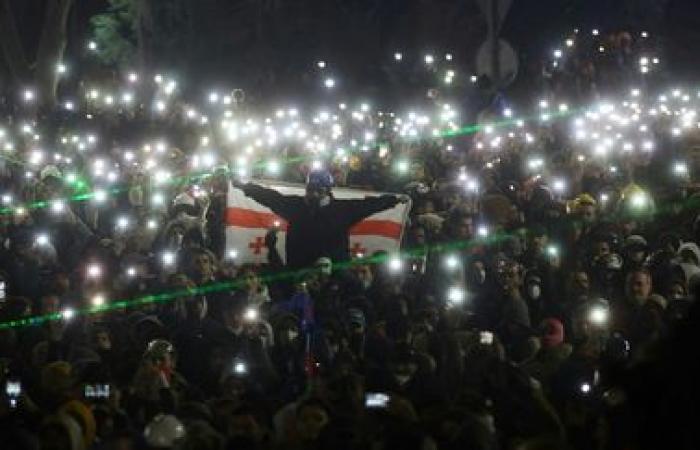 Tausende von Pro-EU-Demonstranten waren die vierte Nacht in Folge auf den Straßen