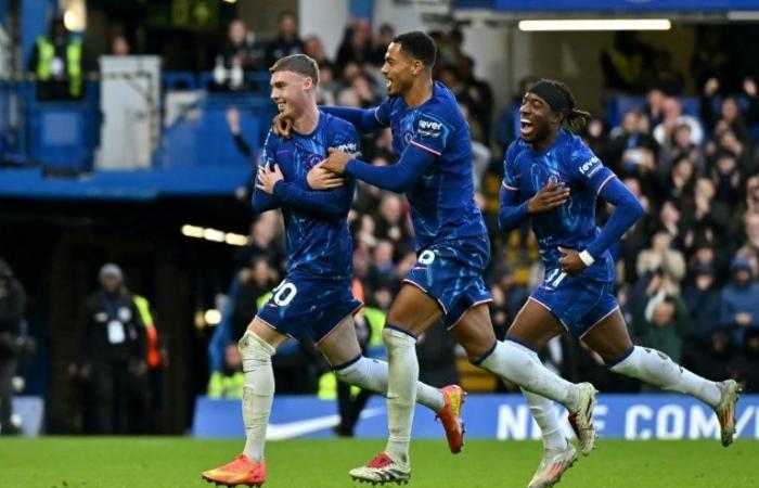 Chelsea verlängert die Qualen von Aston Villa, Manchester United triumphiert