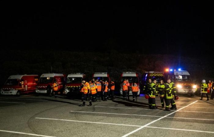 Spanischer Bus kommt bei Andorra von der Straße ab: Mindestens 2 Tote und 7 Schwerverletzte – 12.01.2024 um 23:26 Uhr