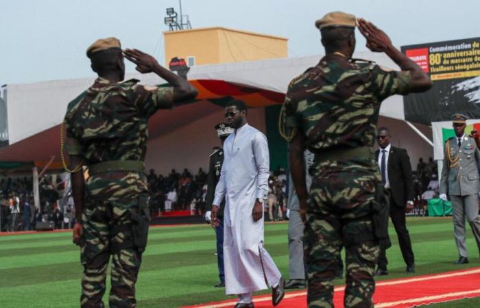 Tschad und Senegal: zwei harte Schläge für die französische Militärpräsenz in Afrika