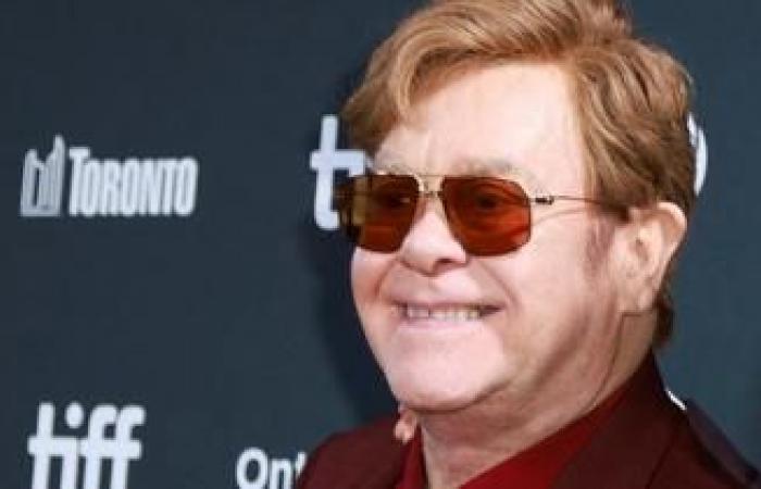 Elton John wurde blind