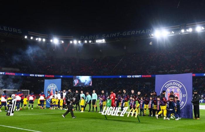 Winter, neues Sportprojekt, Gaza-Banner … So erklären sich die spärlichen Zuschauertribünen im Parc des Princes