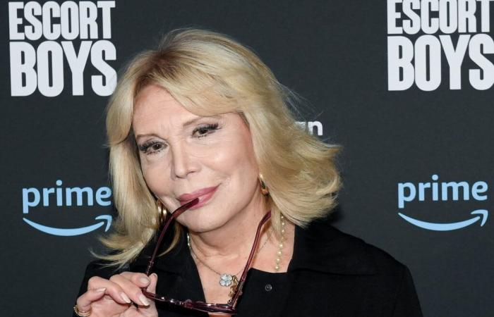 Wie alt ist Amanda Lear wirklich? Der Star verrät die Wahrheit, Personalausweis als Beweis!