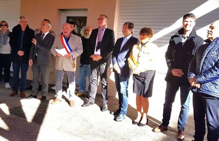 Mit großem Tamtam wurde das neue Gemeindehaus von Gudas in Ariège eingeweiht