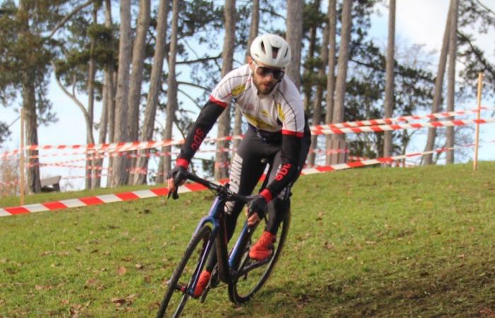 Cyclocross: William Millat vor seinem Bruder Adrien auf den Höhen von Le Creusot