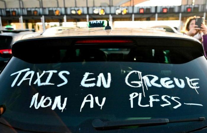 Blockaden, Schneckenaktionen … warum überall in Frankreich Taxis demonstrieren