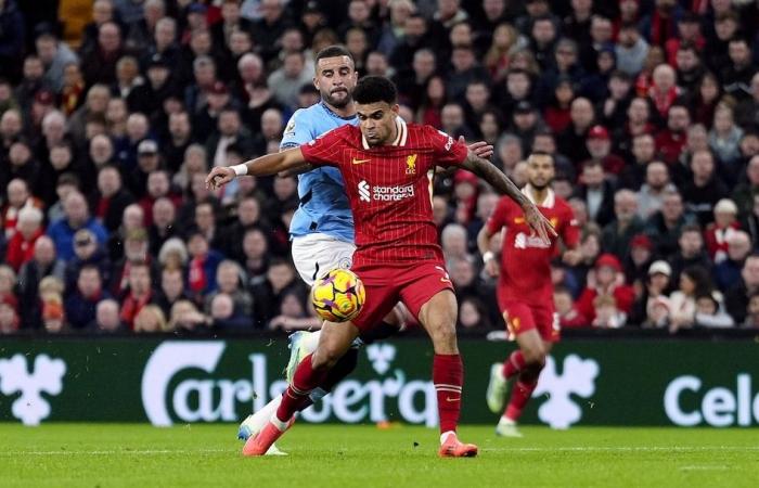 Liverpool nutzt eine Option auf den Titel, Real (Mbappé-Torschütze) kommt bis auf einen Punkt an Barça heran