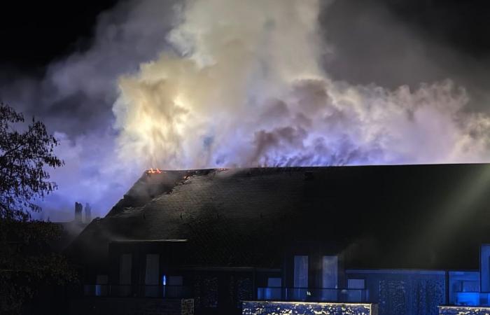 Im Restaurant Wagyu gegenüber dem „Sanglier des Ardennes“ in Durbuy brach ein Großbrand aus (Fotos)