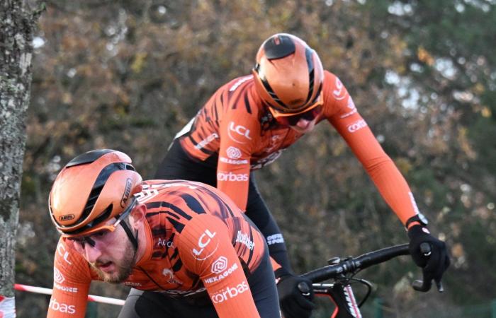 Cyclocross: William Millat vor seinem Bruder Adrien auf den Höhen von Le Creusot