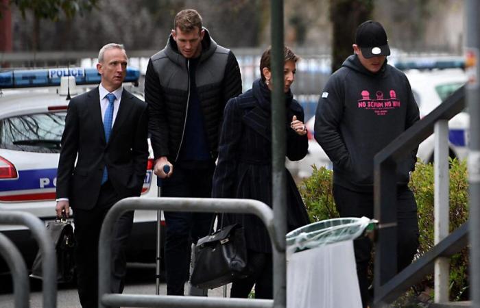 In Grenoble wurden fünf ehemalige Rugbyspieler wegen Gruppenvergewaltigung vor Gericht gestellt