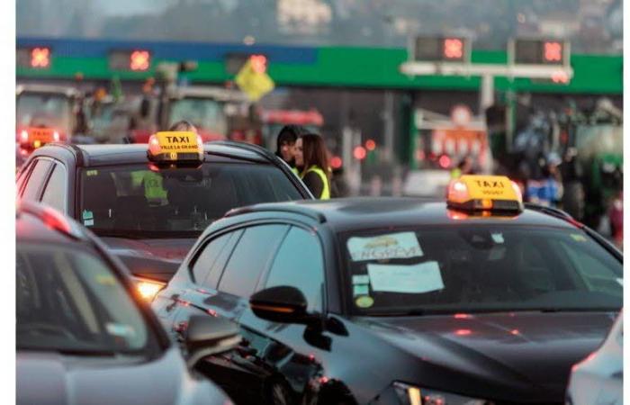 Die morgendlichen Taxis blockieren die Mautstellen in Nord-Isère in Richtung Lyon, eine entscheidende Woche für den Prozess um den Mord an Victorine, drei ehemaligen Grenoble-Rugbyspielern, die wegen Vergewaltigung in Bordeaux angeklagt wurden… Die wichtigsten Nachrichten für diesen Montag