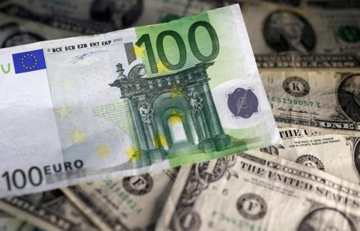 Angesichts der Gefahr eines Sturzes der Regierung verliert der Euro 1 % gegenüber dem Dollar