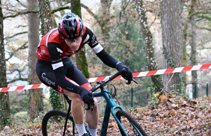 Cyclocross: William Millat vor seinem Bruder Adrien auf den Höhen von Le Creusot