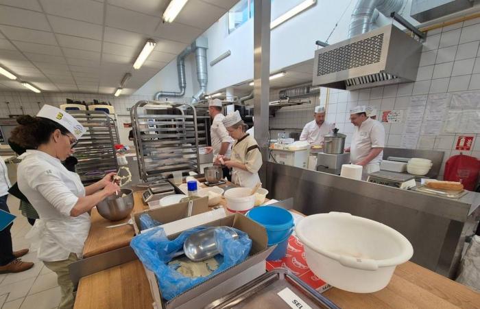 Zwanzig Kandidaten aus ganz Frankreich gewinnen beim CFA de Bains den Titel des besten Mandelpfannkuchens