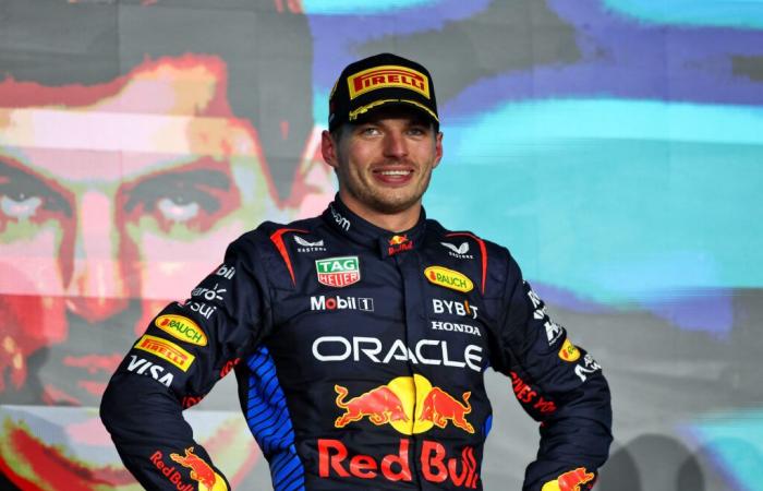 Max Verstappen greift einen anderen Fahrer heftig an