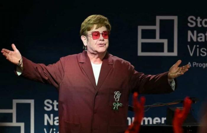 „Ich habe mein Augenlicht verloren“: Elton John konnte sein Musical nicht sehen