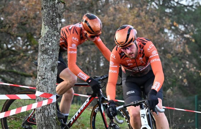 Cyclocross: William Millat vor seinem Bruder Adrien auf den Höhen von Le Creusot