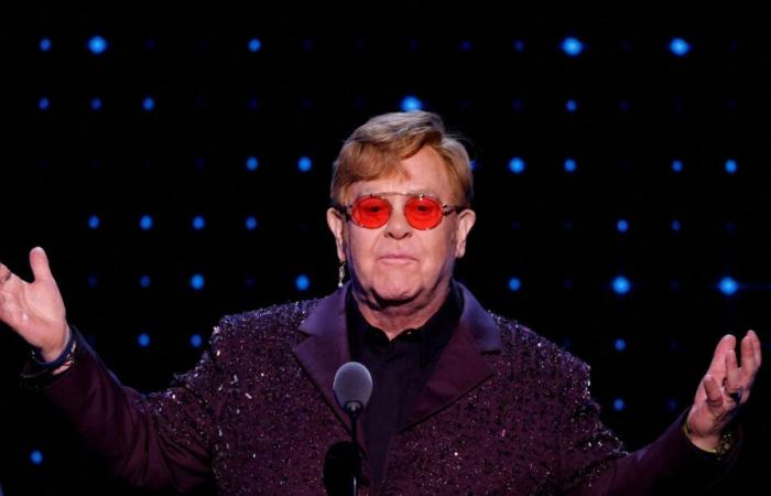 „Ich habe mein Augenlicht verloren“: Elton John sagt, er könne sein neues Musical nicht sehen