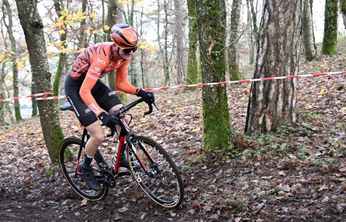 Cyclocross: William Millat vor seinem Bruder Adrien auf den Höhen von Le Creusot