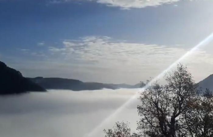 VIDEO – Lozère mit dem Kopf in den Wolken