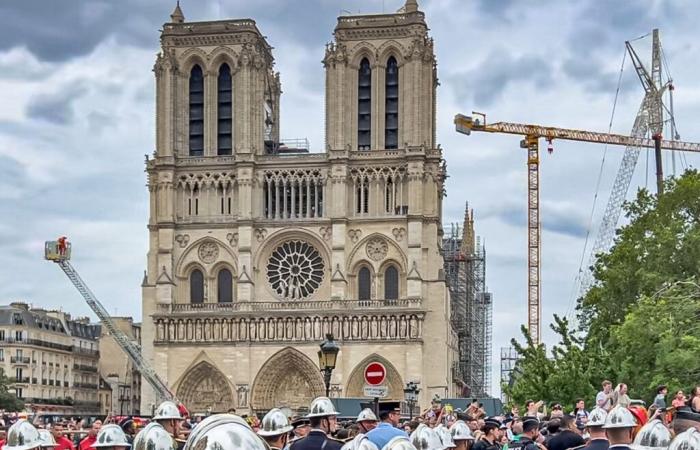 Wie kann man an den Wiedereröffnungszeremonien von Notre-Dame de Paris teilnehmen?