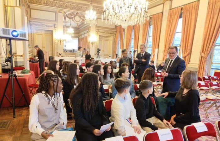 Mittelschüler aus Orléans gewinnen den Preis in einem nationalen Wettbewerb