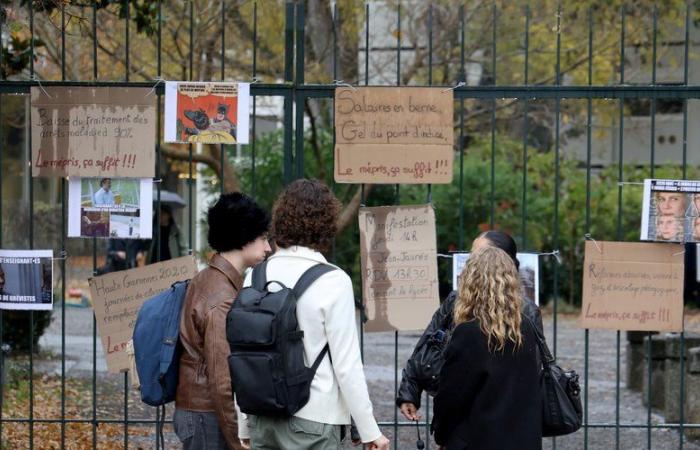 Toulouse: Lehrer des Gymnasiums Saint-Sernin bereiten die Eltern auf den Streik am Donnerstag, 5. Dezember, vor