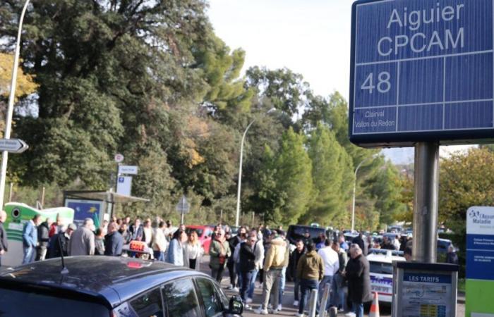 Schneckenoperationen, Kundgebung vor der Nationalversammlung, Update zur Mobilisierung von Taxis