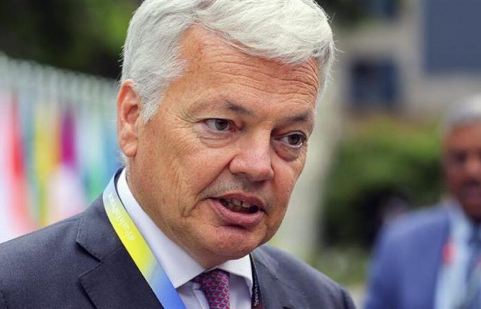 Didier Reynders, der der Geldwäsche verdächtigt wird, wurde von der Polizei durchsucht und befragt