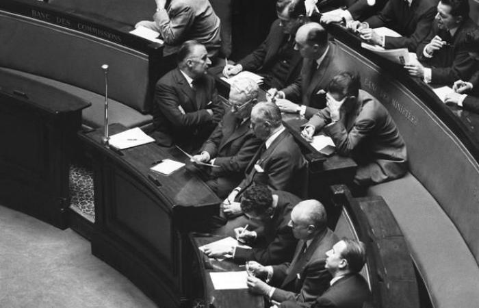 unter der Regierung von Georges Pompidou, dem historischen Präzedenzfall von 1962