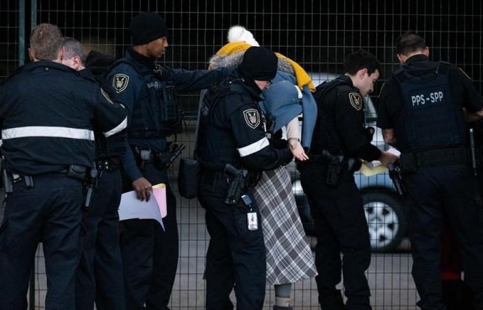 Jüdische Demonstranten gegen Waffenlieferungen an Israel in Ottawa festgenommen