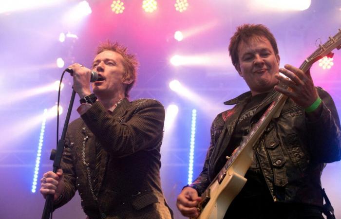 die legendäre Gruppe Sex Pistols beim L’Ecaussysteme Festival!