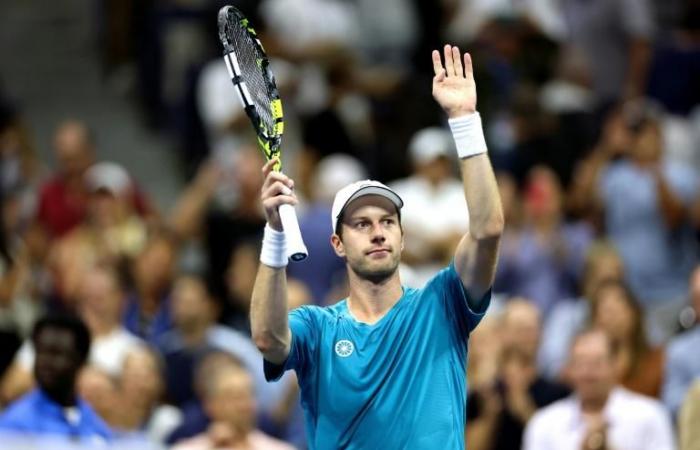 Van de Zandschulps Sieg gegen Alcaraz bei den US Open wurde von der ATP zur Grand-Slam-Überraschung des Jahres gewählt