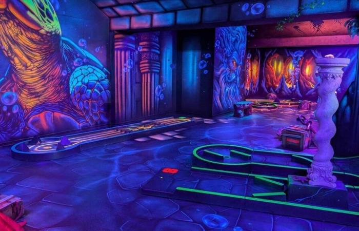 Ein 300 m² großer, fluoreszierender Minigolfplatz öffnet seine Pforten im Herzen von Paris