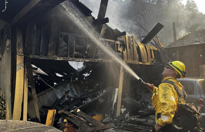 Kalifornien: Malibu steht in Flammen, Tausende Menschen werden evakuiert