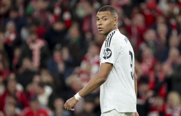 Real Madrid: Kylian Mbappé verlässt verletzt!