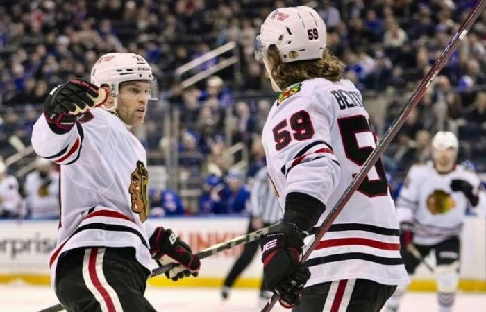 NHL: Chicago beendet seine schwarze Serie, Philipp Kurashev in Schwierigkeiten