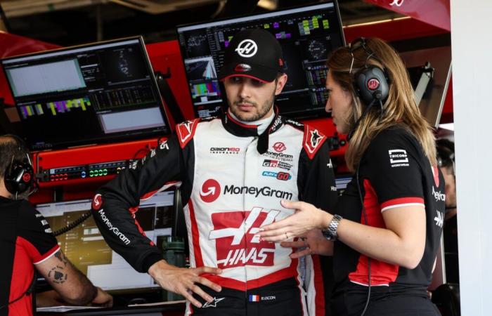 F1 – IN BILDERN – Ocon bei Haas, Sainz mit Williams … die ersten Bilder der Nachsaison-Tests in Abu Dhabi