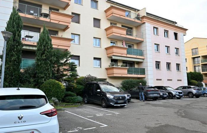 86-jähriger Mann stirbt trotz des Mutes seiner Frau bei Wohnungsbrand