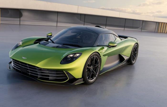 Der neue Aston Martin Valhalla betritt das Supersportwagen-Paradies