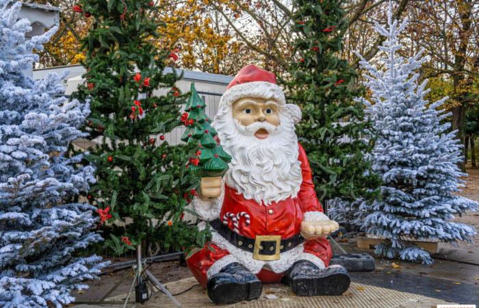 Weihnachten 2024: Weihnachtsdorf, kostenlose Fahrten und das Haus des Weihnachtsmanns in Saint-Ouen-sur-Seine (93)