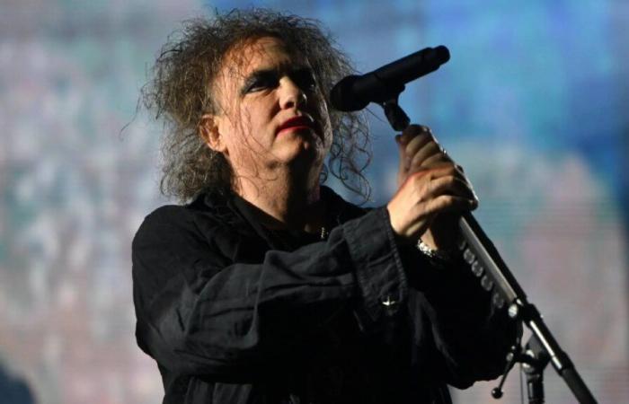 Robert Smith erläutert den Inhalt der kommenden Alben von The Cure