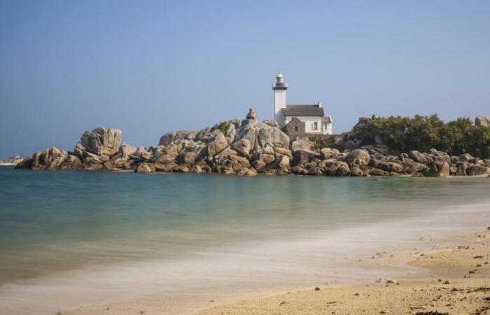 Dieses Dorf im Finistère entführt uns in die Karibik und erinnert uns an den Sommer