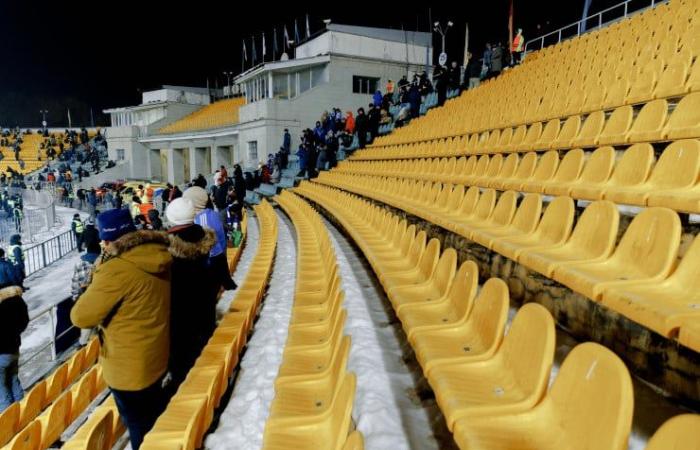 Fans beschweren sich über verschneite Stände in Almaty