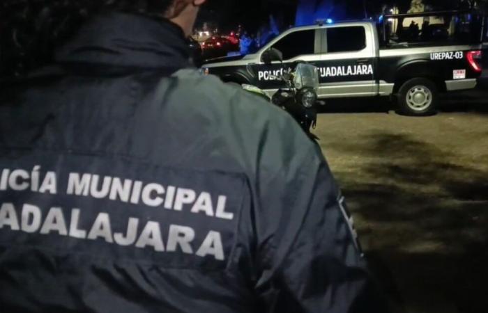 Frau findet ihren leblosen Partner in ihrem Haus in Guadalajara