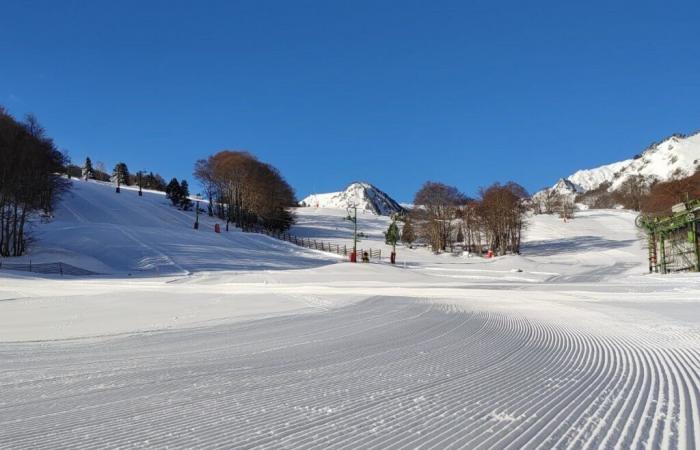 Pyrenäen. Trotz erheblicher Schneemengen wird dieses Resort nicht früher eröffnet