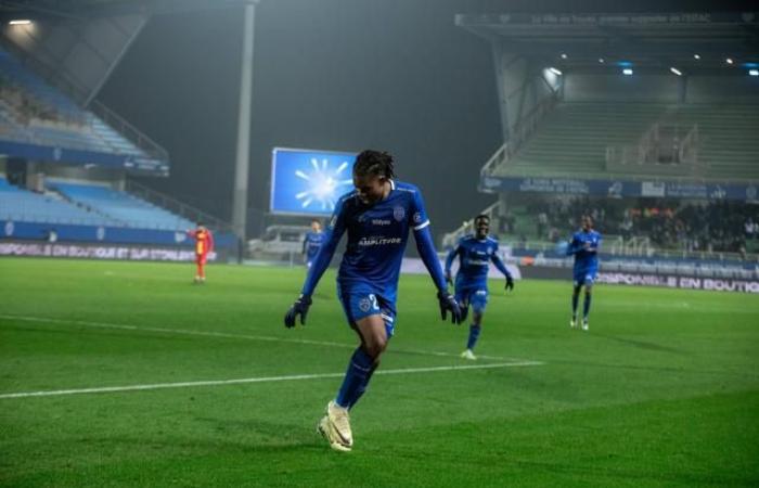 Troyes korrigiert Martigues, Bastia stürzt Guingamp