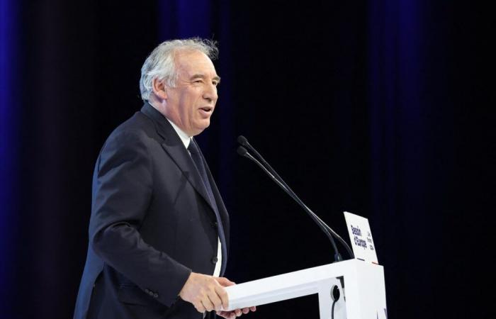 François Bayrou: „Er kümmert sich darum“, diese Frage, die sich jeder zu seinem Namen stellt, ist geklärt