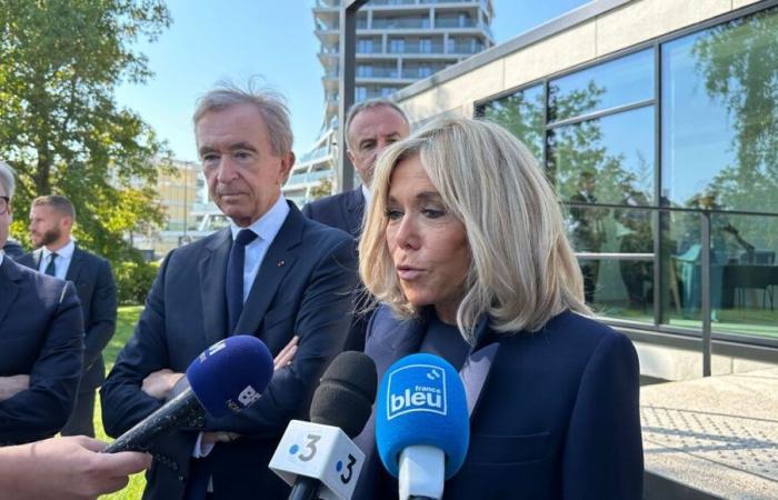 Saône-et-Loire: Ein Sechzigjähriger aus dem Departement wird im Juli 2025 wegen Cyberbelästigung gegen Brigitte Macron vor Gericht gestellt